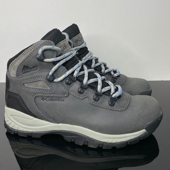columbia women's hiking boots
